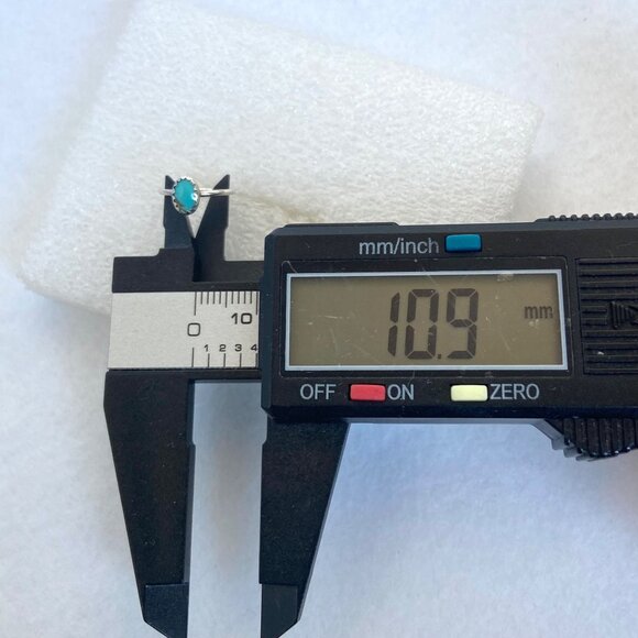 VTG Sterling Silver 925 Tiny Sawtooth Bezel Set Turquoise Baby Child Ring Sz 1 - Picture 13 of 16